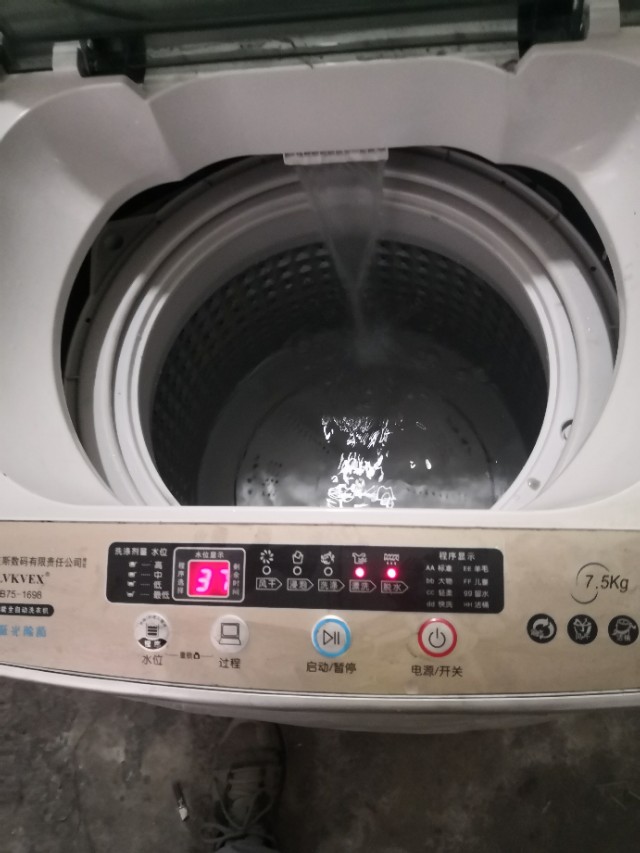 洗衣机脱水马达不转是什么原因,洗衣机马达不转怎么回事