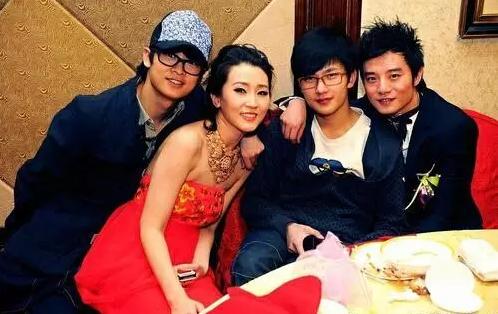 那些整容式变老的男星,盘点整容失败面目全非的10大男星