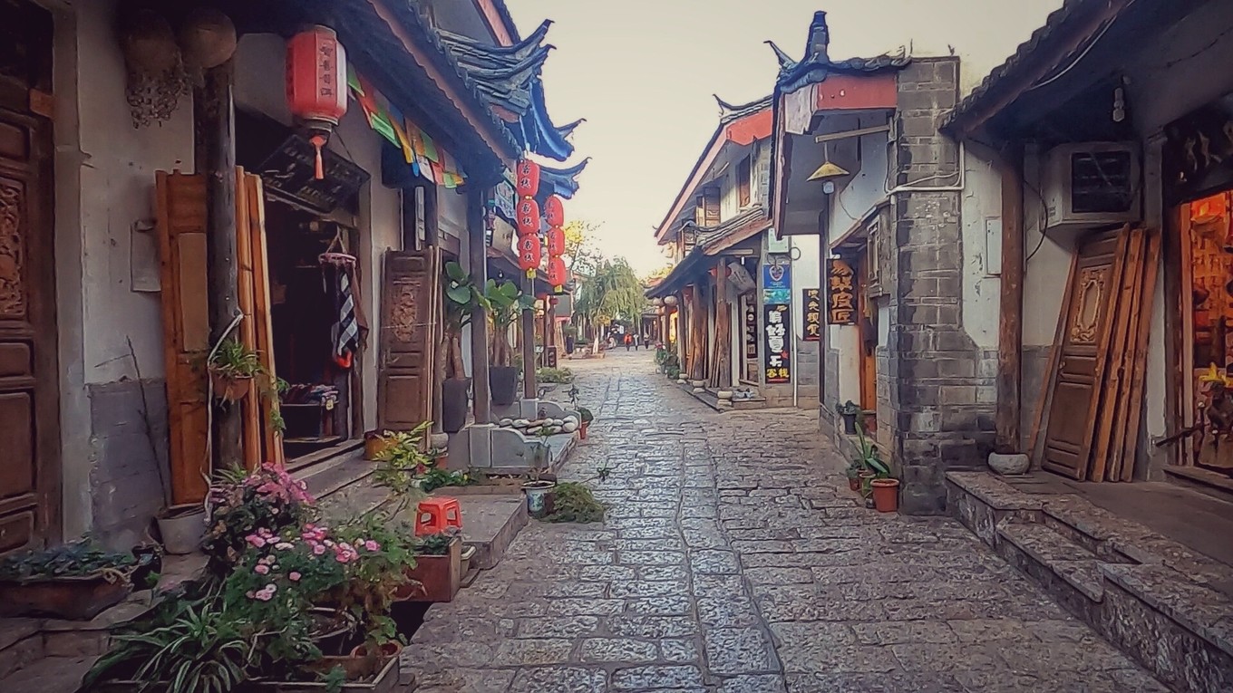 云南六日五晚免费游,云南五天四晚一人游