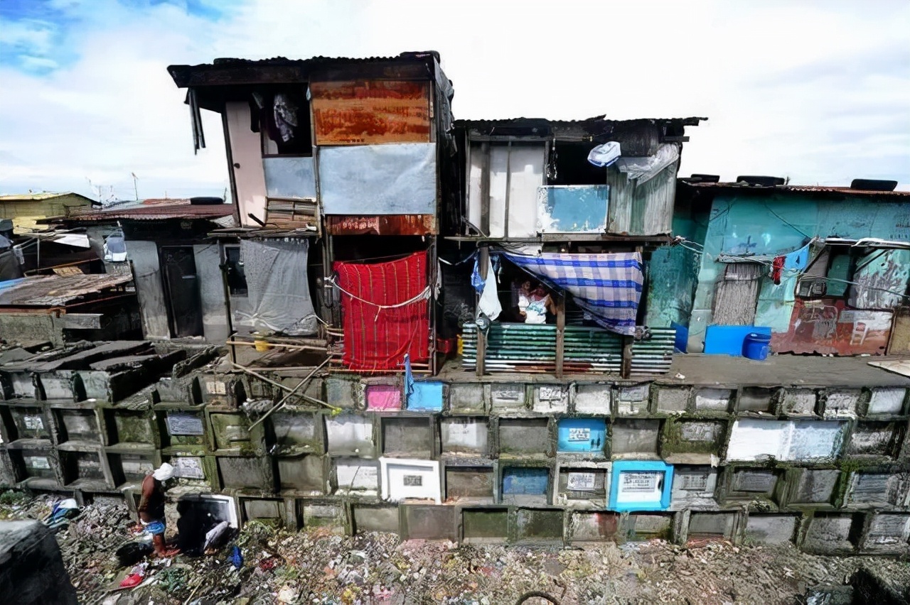6000人共用一个厕所印度贫民窟,菲律宾贫民窟活死人墓