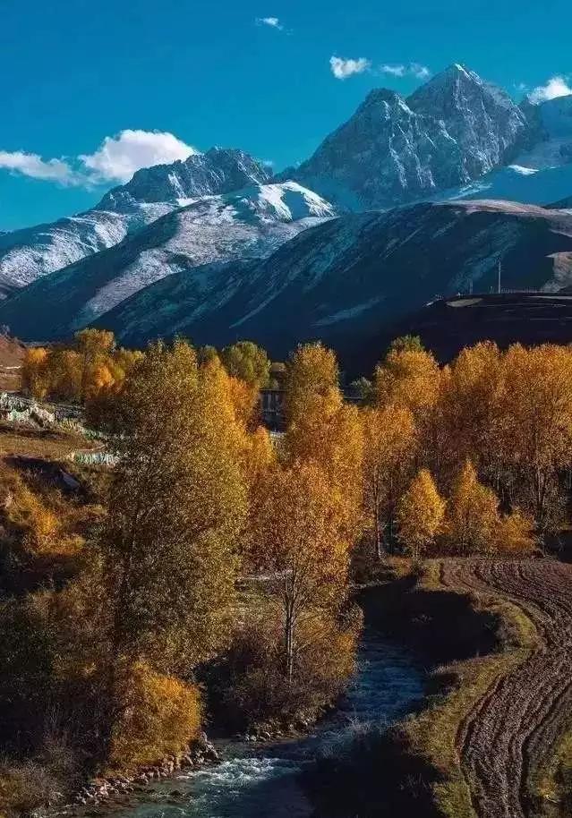 人间天堂美景原唱完整版,人间天堂美丽的丽江