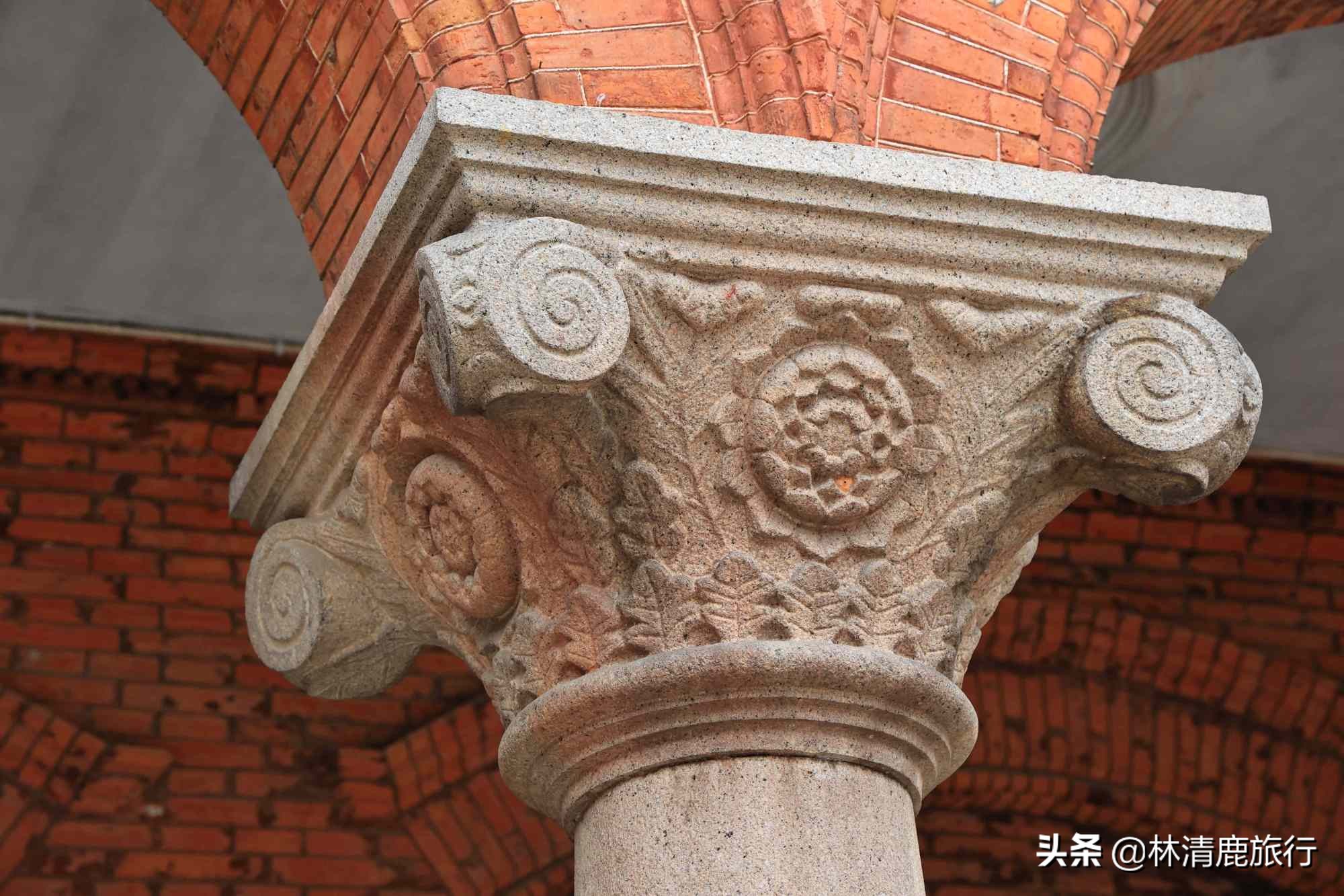 娓呮湯鏈夊悕鐨勫瘜浜屼唬,鏄庢竻缃戠孩寤虹瓚