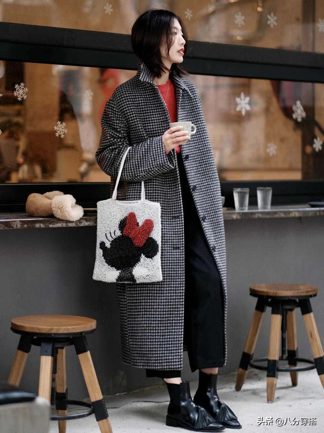 今年“千鸟格大衣”火了,建议选这几种,照穿不出错,保暖洋气