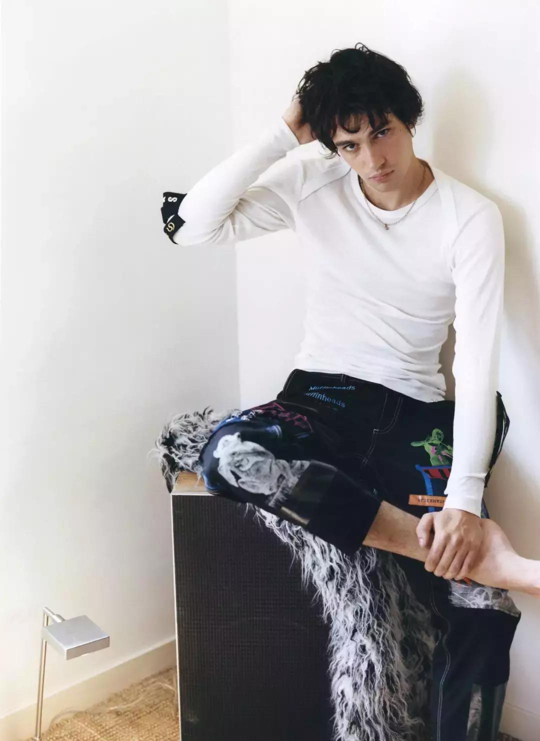 衣橱里的永恒经典牛仔裤,衣柜里的百搭牛仔裤