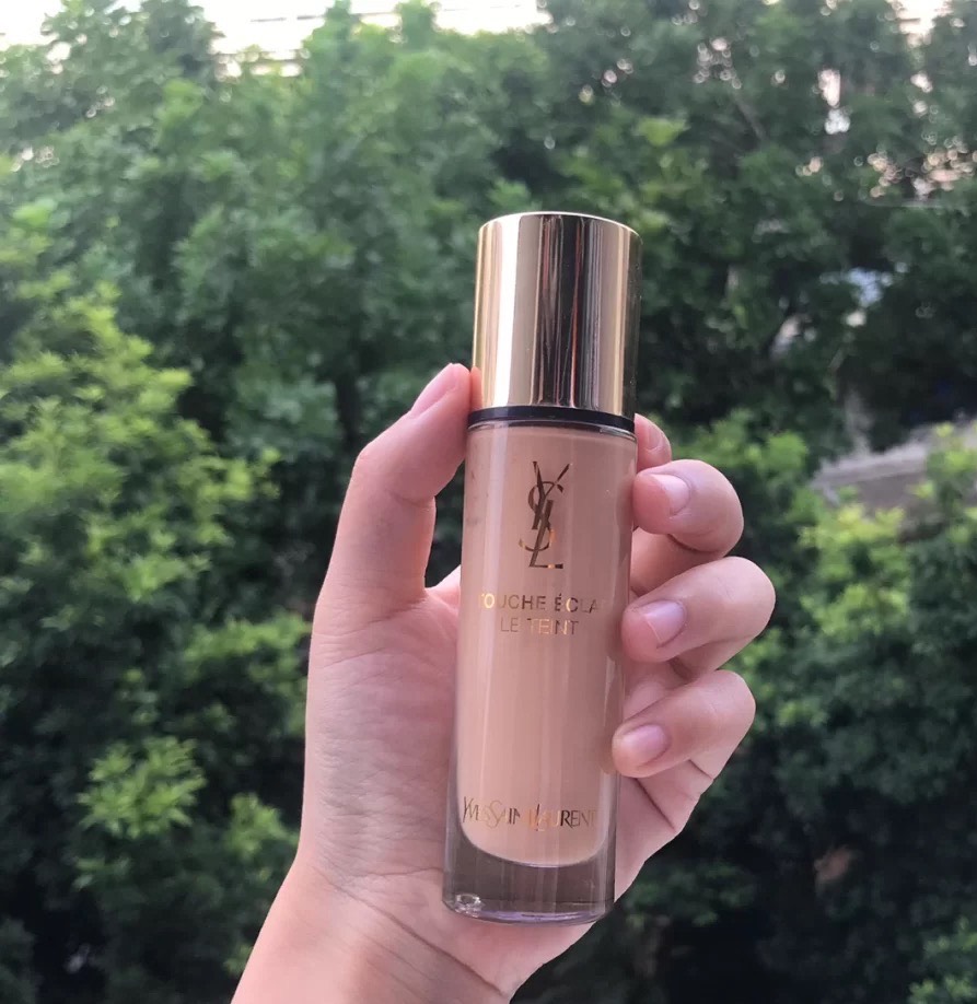 圣罗兰粉底和阿玛尼粉底哪个更好,圣罗兰粉底和阿玛尼粉底哪个好