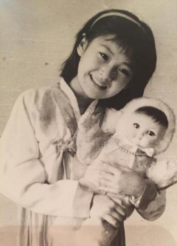 有皱纹依旧很美的女明星,皮肤松弛长皱纹的女明星