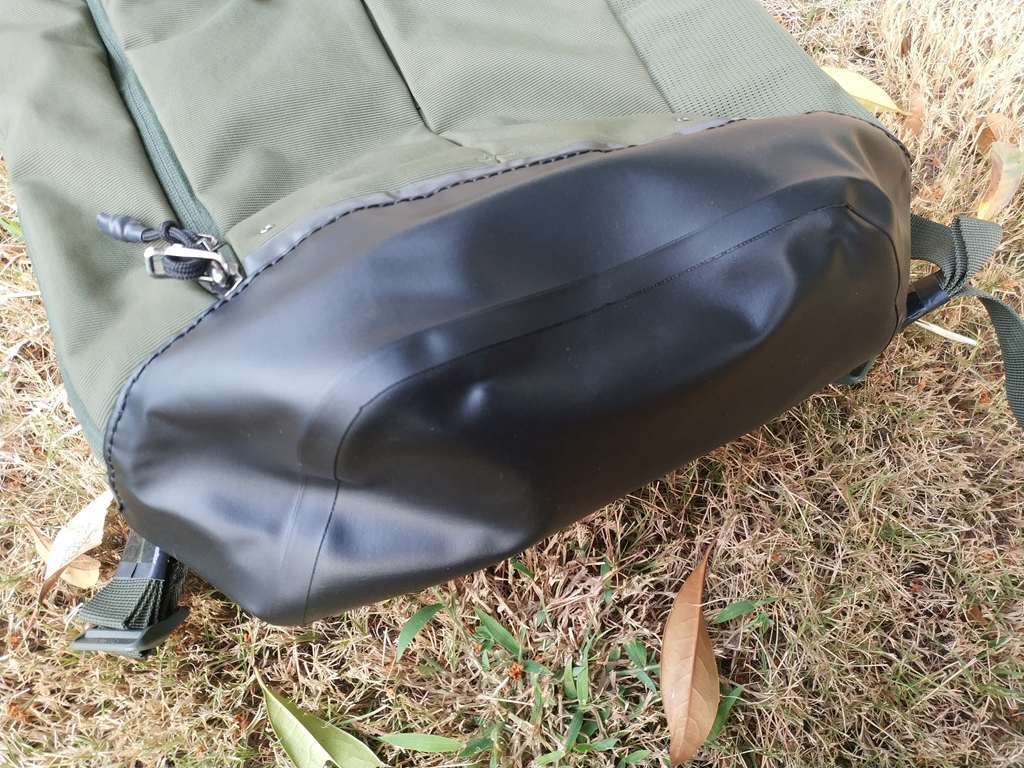 thule拓乐车载户外装备,拓乐thule25lvea背包测评