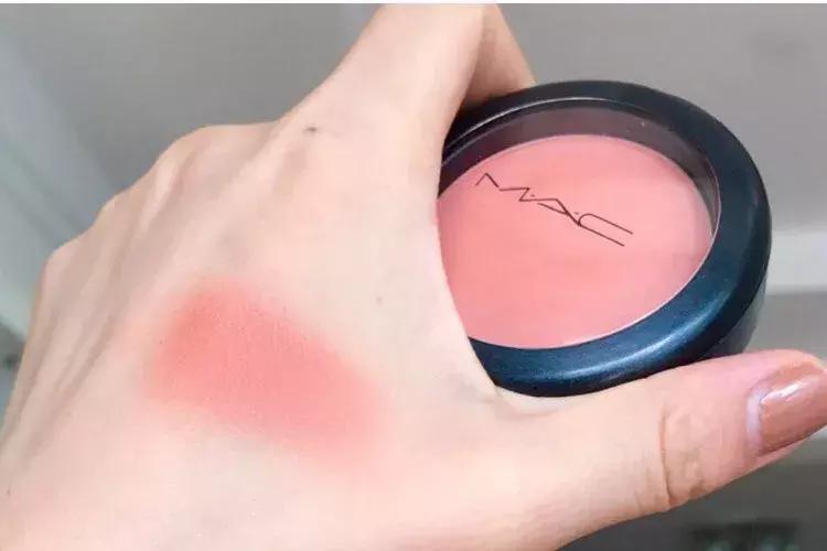 那些绝美的腮红,这些美爆的少女感腮红一定要拥有