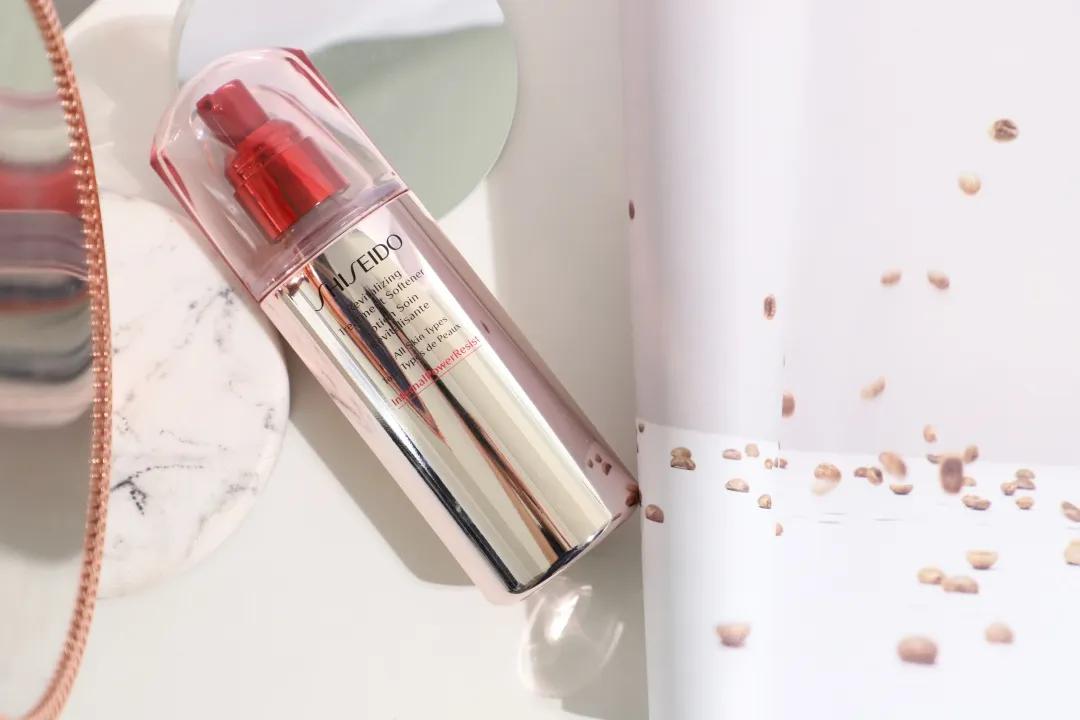 樱花水好用还是兰蔻极光水,极光水和紫苏水哪个好