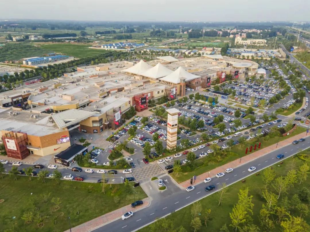 郑州杉杉奥特莱斯免费停车,郑州杉杉奥特莱斯停车位