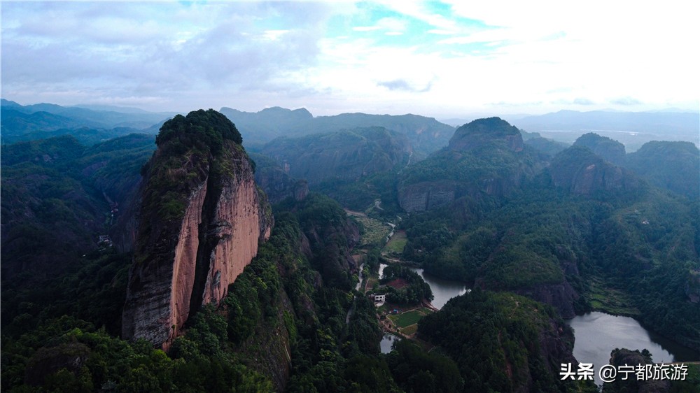 江西最值得爬的山,江西有几座山可以爬