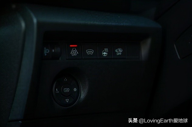 雪铁龙云逸c4试驾视频,法国车的特点