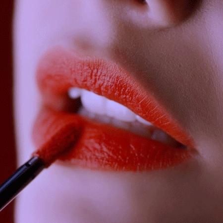 别再乱买了，今夏超显白的8支口红都在这里，太好看了