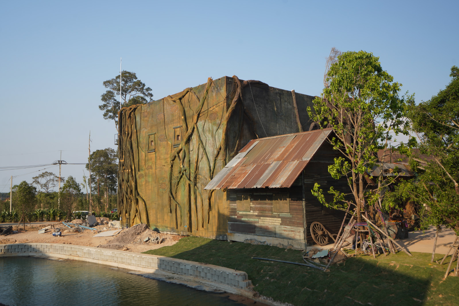 娉板浗鏇艰胺鏆圭綏鏃呮父鏅尯,娉板浗鏆圭綏浼犲鍏洯
