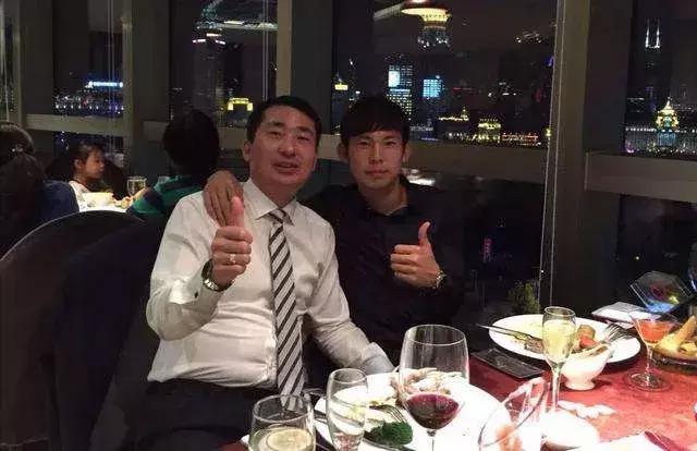 上港杨世元防线,上港后腰杨世元