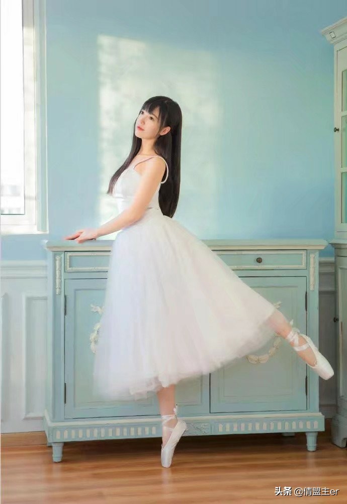 鑲ょ櫧璨岀編鍚瑰脊鍙牬,鑲ょ櫧濡傞洩鍚瑰脊鍙牬