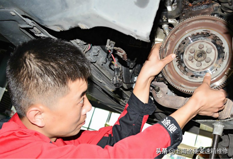 图文详解迈腾变速箱维修经历,大众迈腾变速箱离合器传感器故障