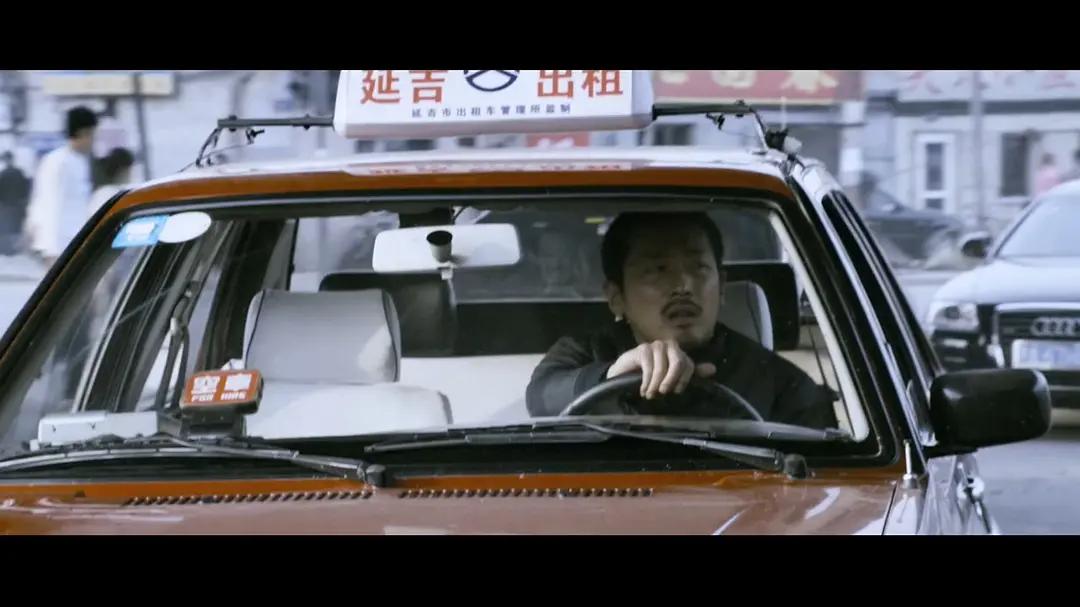 fila为什么能让安踏逆袭,范德彪穿的斐乐多少钱