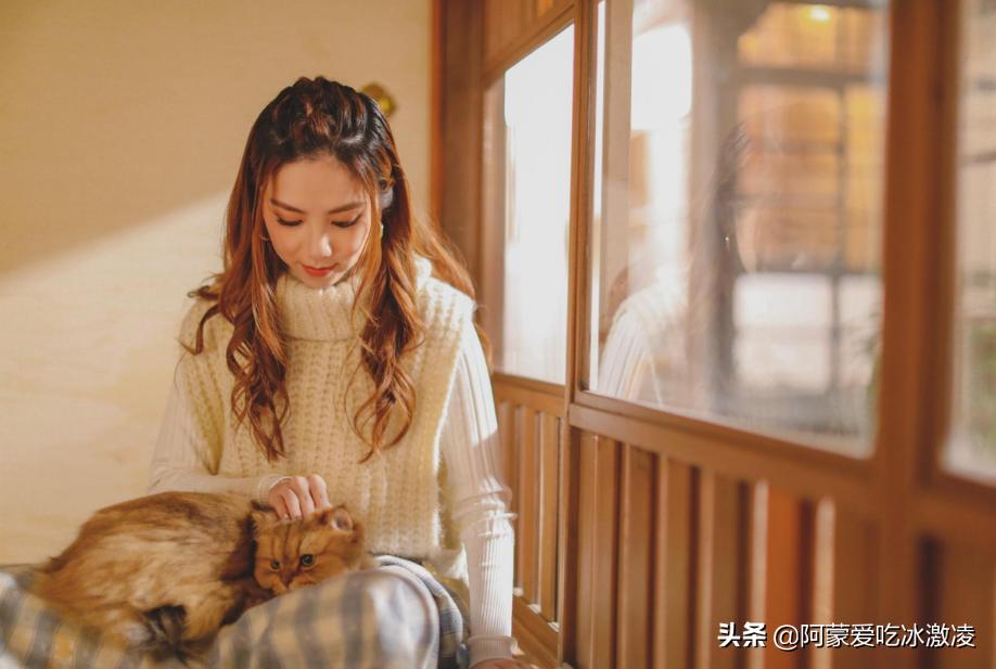 前辈评价邓紫棋存在,如何评价邓紫棋有心人