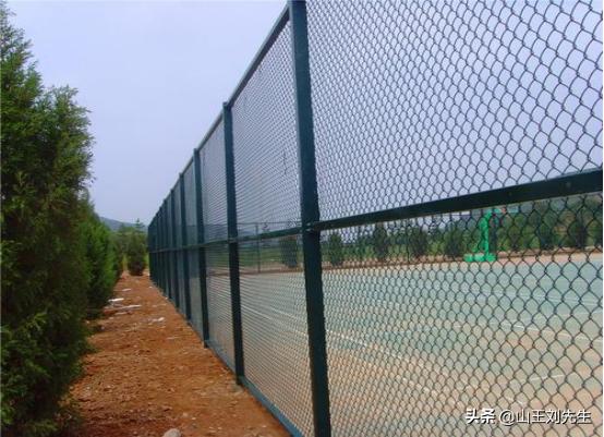 体育场围栏的安装,体育场围栏增加高度