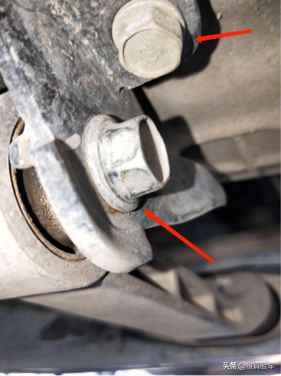 把车借给朋友结果看到了自己的车,把车借给朋友后还回来