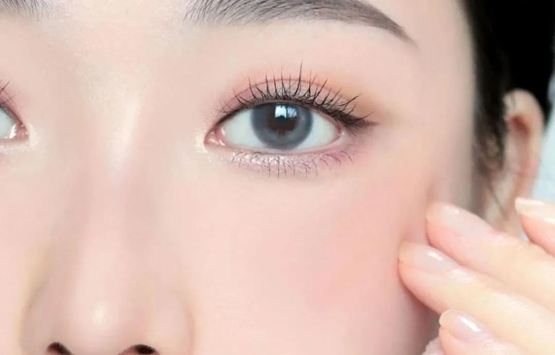 杨超越朦胧感,杨超越小鹿眼