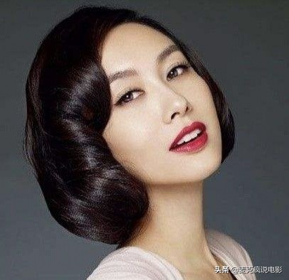 周星驰电影带有“年轻魔咒”？这几位星女郎，如今都成了不老辣妈