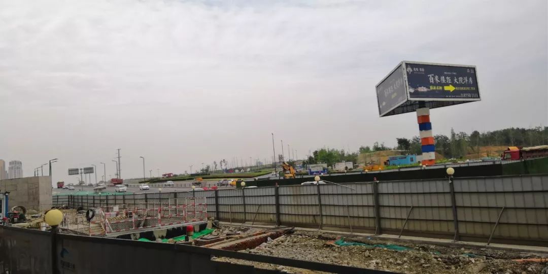 靠近地铁站的二手房源,靠近公园地铁口的房子