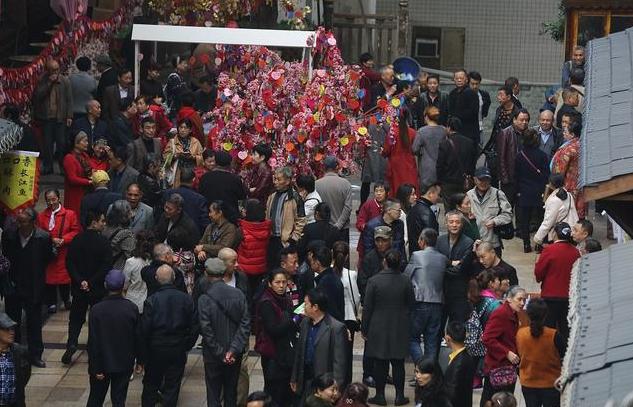 面对父母逼婚,父母让我去相亲如果不去会怎么样