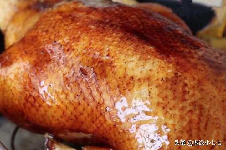 脆皮鸭怎么做才能更酥脆,用烤箱做脆皮鸭