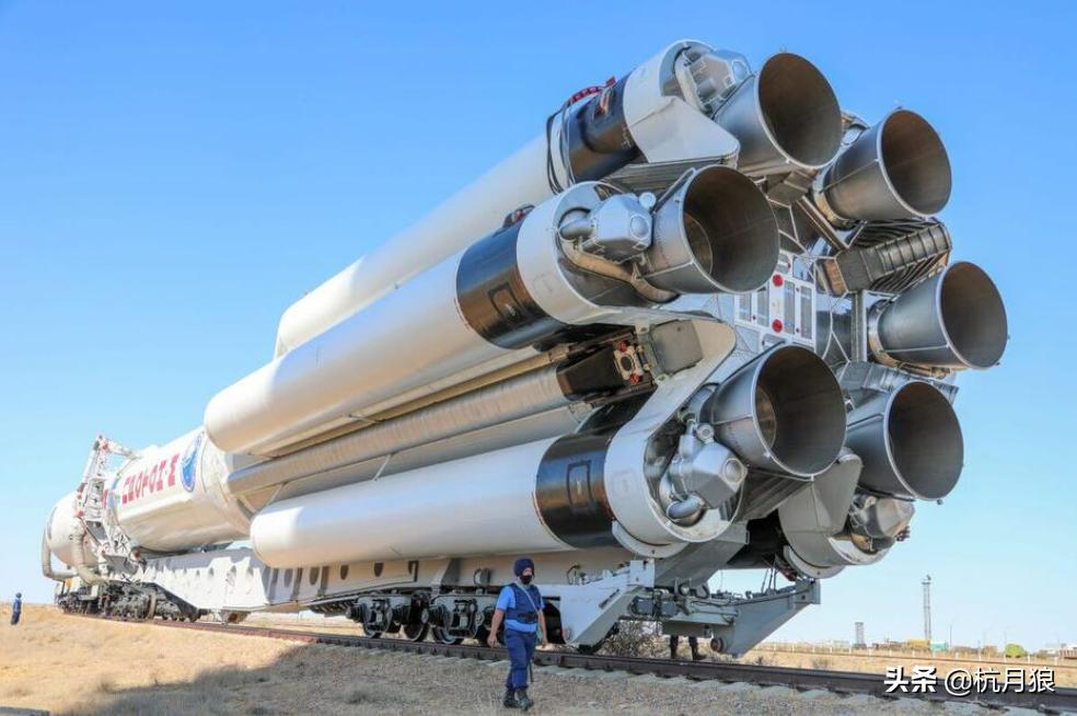 俄飞船最新对接空间站消息,俄罗斯科学号空间站