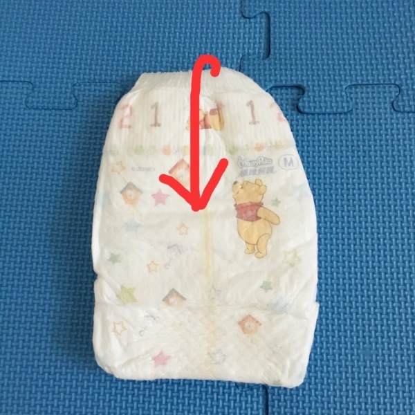 宝宝拉屎漏尿正确方法,宝宝红屁屁漏尿怎么回事