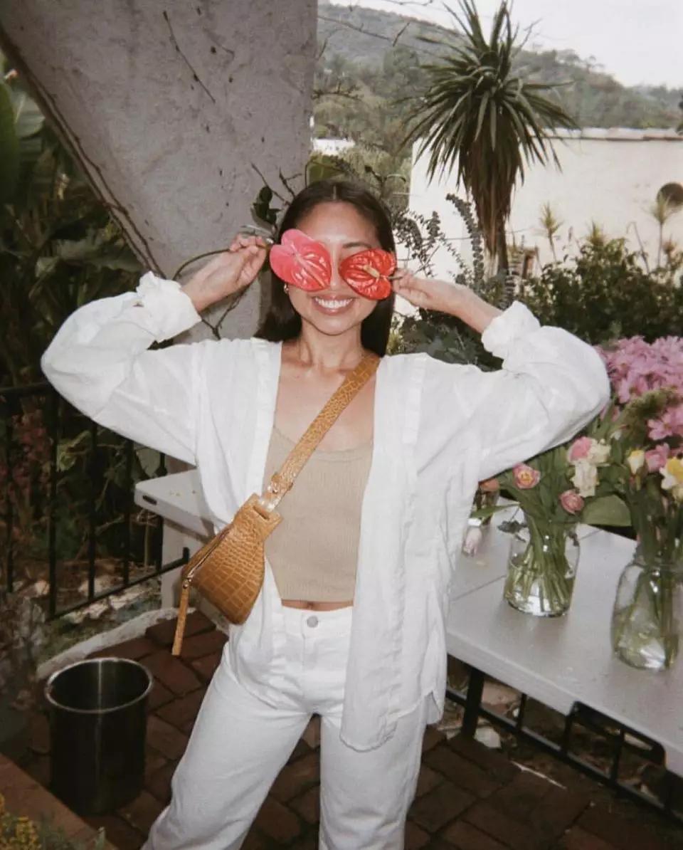 最新款的腰包简单一点,斜挎腰包最值得入手的大牌