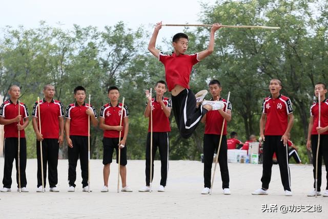 塔沟武术锦标赛,塔沟武术基本功展示