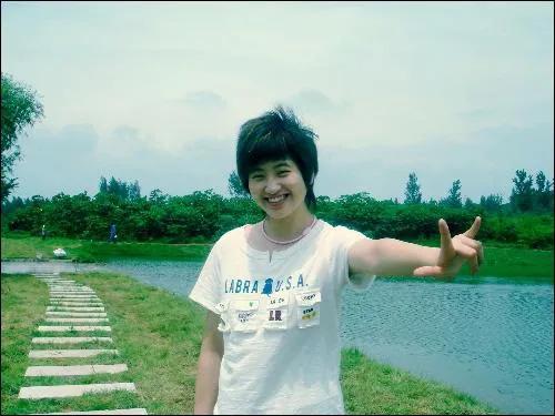 许昕姚彦哪年谈恋爱,许昕姚彦青梅竹马