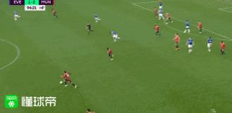 曼联3-1完胜伯恩利集锦,曼联3-0完胜水晶宫