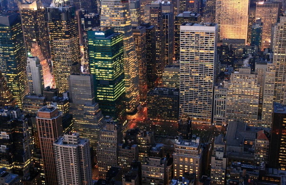 房屋产权人已过世房产证怎样过户,房产证持有人过世怎么过户