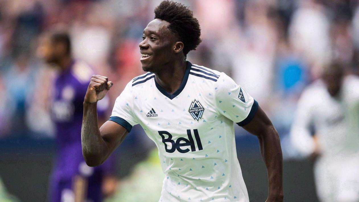 枫叶之国倾力培养的边路帝星，变身为拜仁左路进攻的新引擎（上）