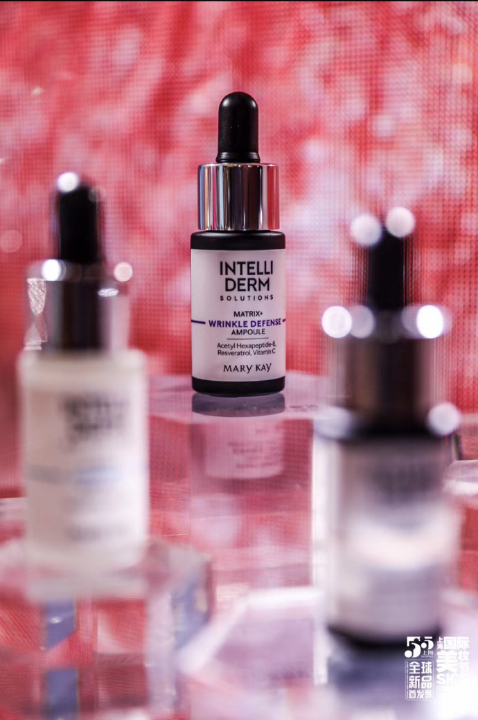 时尚弄潮儿不配变美？不是别人更会化妆，只是她用了玫凯琳黑科技