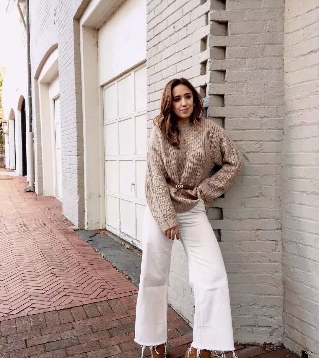 宽松毛衣怎么搭配带图案,宽松的毛衣怎么搭配外套