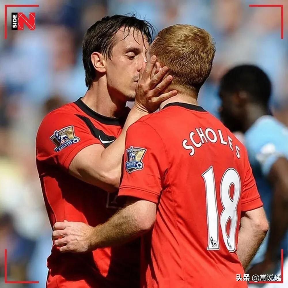 足球球员之间的吻,足球接吻镜头视频