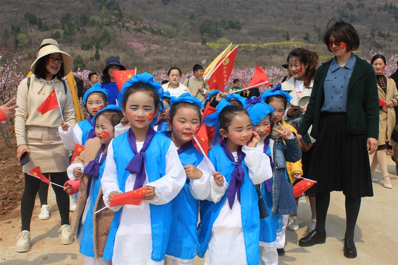 枣庄峄城仙人洞桃花节,峄城仙人洞桃花节直播