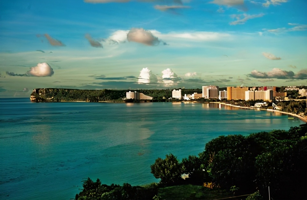 关岛人的悲歌，被誉为自由天堂的关岛，却沦为美国非正式领土