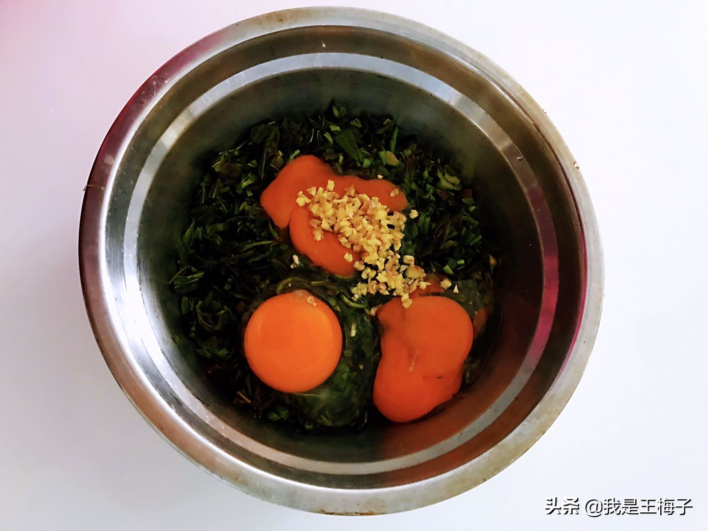 50元一斤的香椿怎么吃,香椿100多块一斤你愿意尝鲜吗