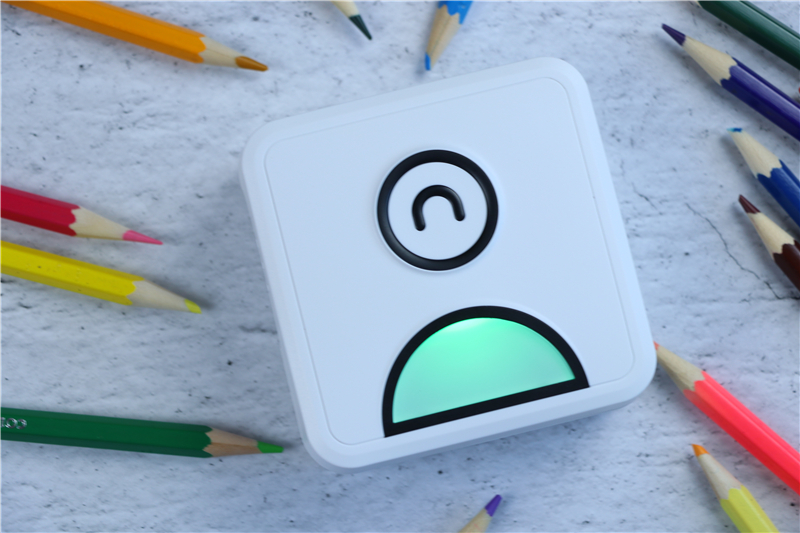 巴掌大小的打印照片的机器,手掌大小的微型口袋书打印