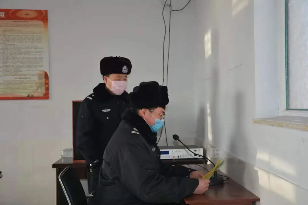 看到村民脸上幸福的笑容,看到村里人心里真高兴