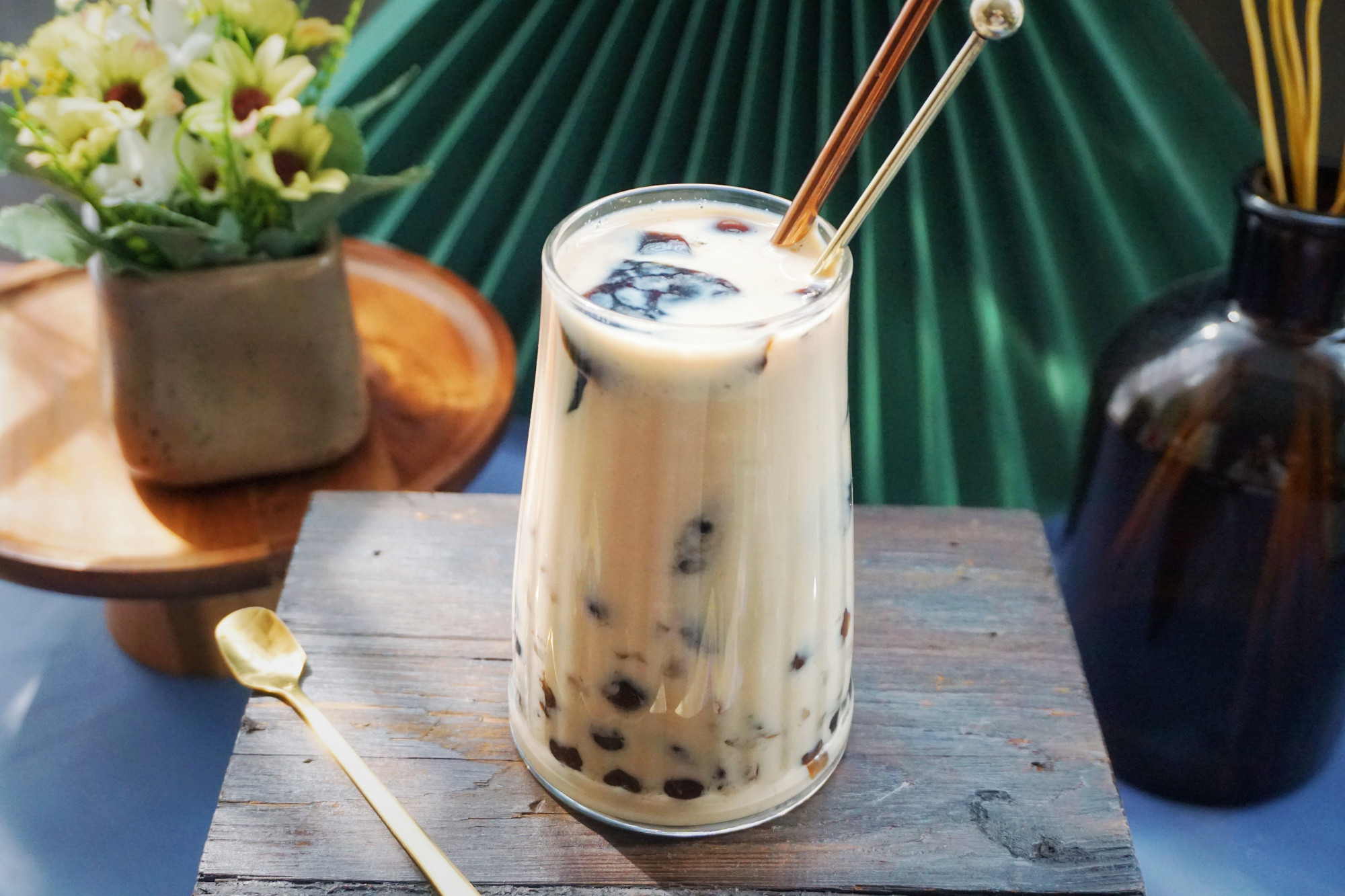 红茶和奶精自制奶茶,用纯牛奶做奶茶不用红茶不用茶叶