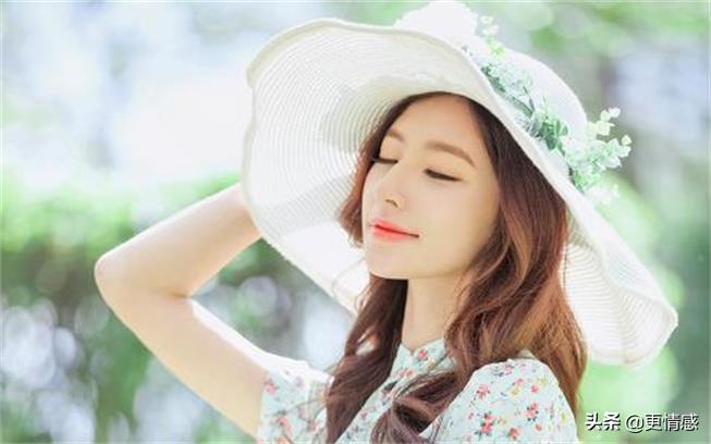 当女人有这些举动说明已经爱上你,女人用这3种方式对待你