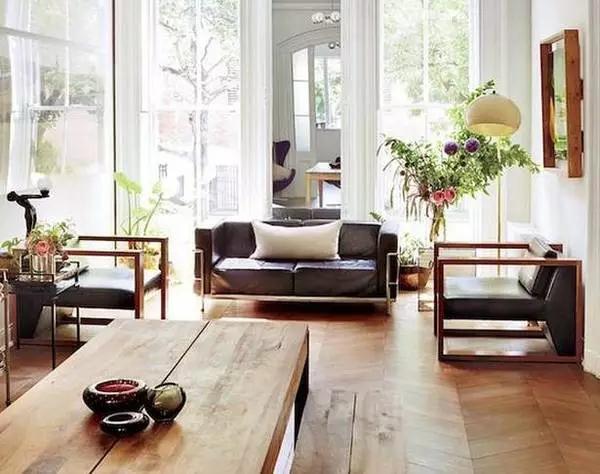 灰色地板搭配什么颜色家具,深色地板搭配家具装修风格