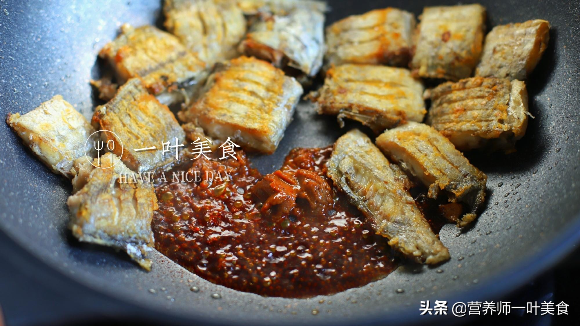 带鱼排骨砂锅潮汕做法,正宗潮汕带鱼的做法配粥